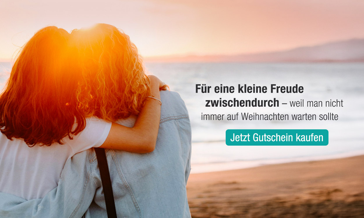 Miniaturbild, Zwei Menschen am Strand bei Sonnenuntergang, Reisegutschein Miniaturbild, Zwei Menschen am Strand bei Sonnenuntergang, Reisegutschein